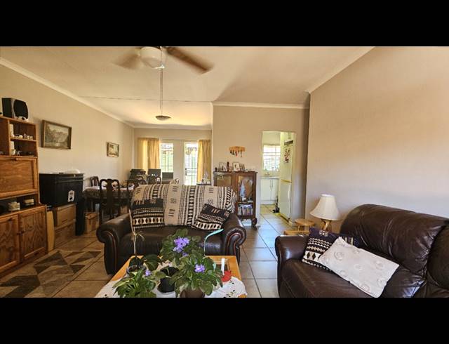 3 BEDROOM TOWNHOUSE RENTED IN GARSFONTEIN